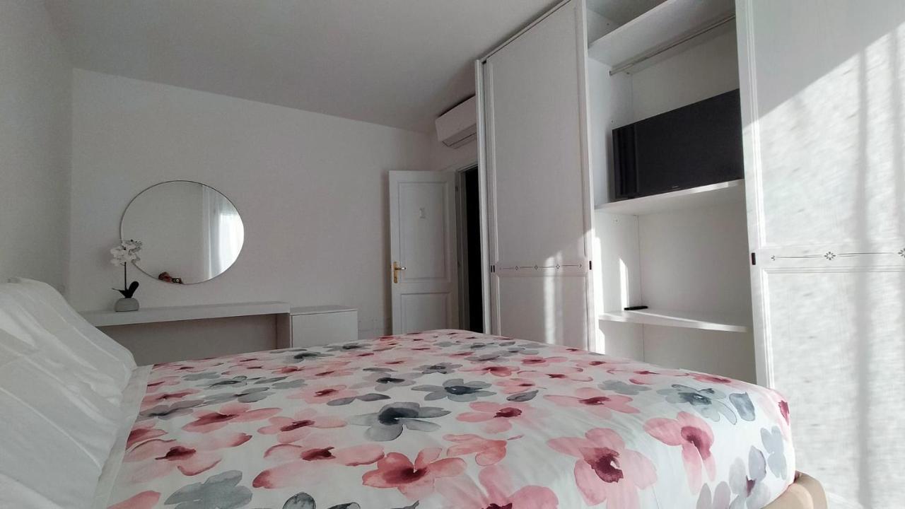 A.Mare Bed & Breakfast Stintino Luaran gambar